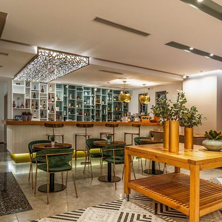 Glow Boutique Hotel & Suites Саранда Экстерьер фото