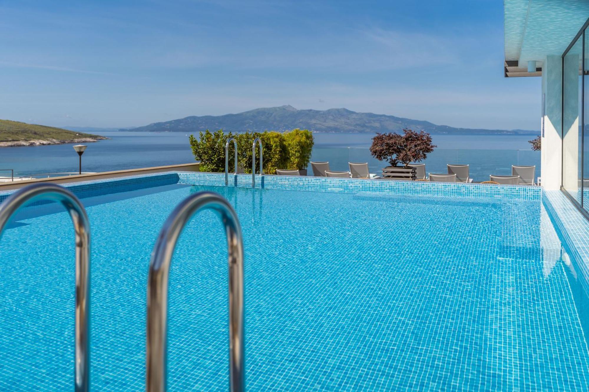 Glow Boutique Hotel & Suites Саранда Экстерьер фото